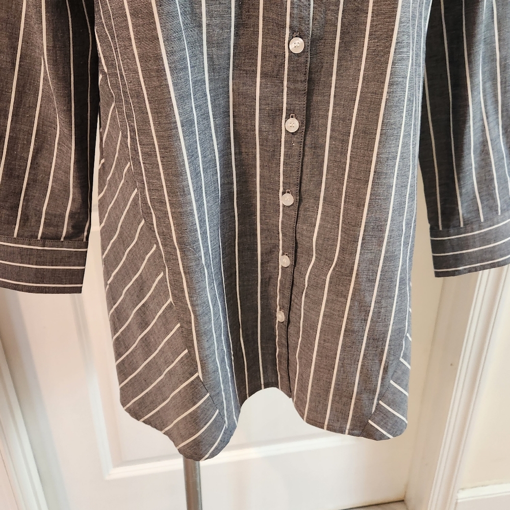 Finley gray white stripes button down shirt medium - Picture 5 of 6